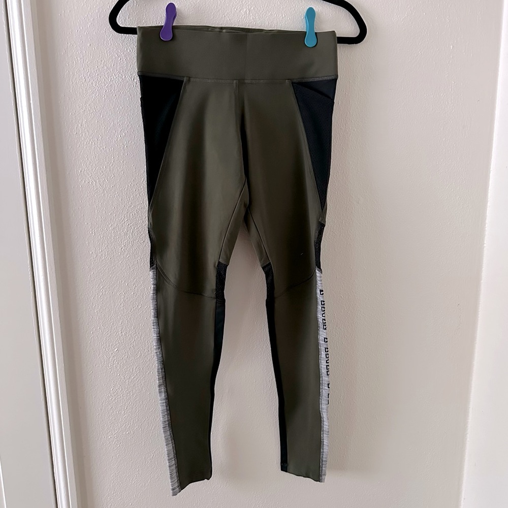 Victoria’s Secret Pink Ultimate Legging - Size Small